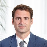 Porträtfoto Dr. Tobias Freyer