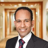 Porträtfoto Denberu Yilma Mengesha, Arzt Oberberg Somnia Fachklinik Köln Hürth