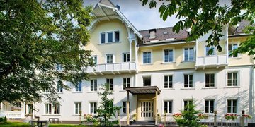 Außenansicht der Privatklinik Friedenweiler