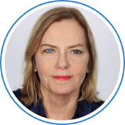 Portraitfoto der Künstlerin Petra Feber