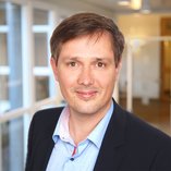 Porträtfoto Daniel Dumont, Stellvertretender ärztlicher Direktor und leitender Oberarzt Oberberg Fachklinik Schwarzwald