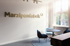 Eingangsbereich Oberberg Fachklinik Marzipanfabrik