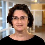 Porträtfoto Priv.-Doz. Dr. rer nat. Angelica Staniloiu, Fachärztin für Psychiatrie und Psychotherapie, Oberärztin Oberberg Fachklinik Schwarzwald