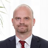 Porträtfoto Dr. med. Tillmann Weichert, Leitender Oberarzt, Stellv. Chefarzt Oberberg Parkklinik Wiesbaden Schlangenbad