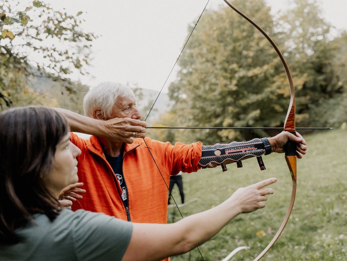 Bogenschießen unter therapeutischer Anleitung