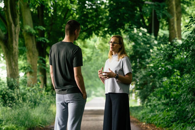 Waldwege in der Umgebung der Kliniken werden für Therapiegespräche mit Patienten genutzt
