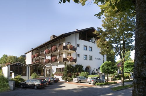 Der Eingangsbereich der Oberberg Fachklinik Bad Tölz