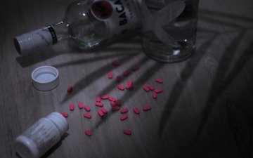 Tabletten und Alkohol